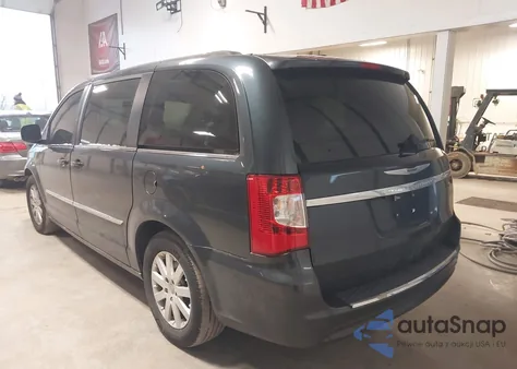 2013 Chrysler Town & Country Touring z USA, uszkodzony, nr VIN 2C4RC1BG2DR803421